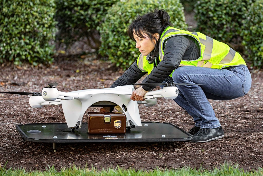 Ups Launched Medical Delivery Service With Autonomous Drones Able To Carry 2 2 Kg For 20 Km