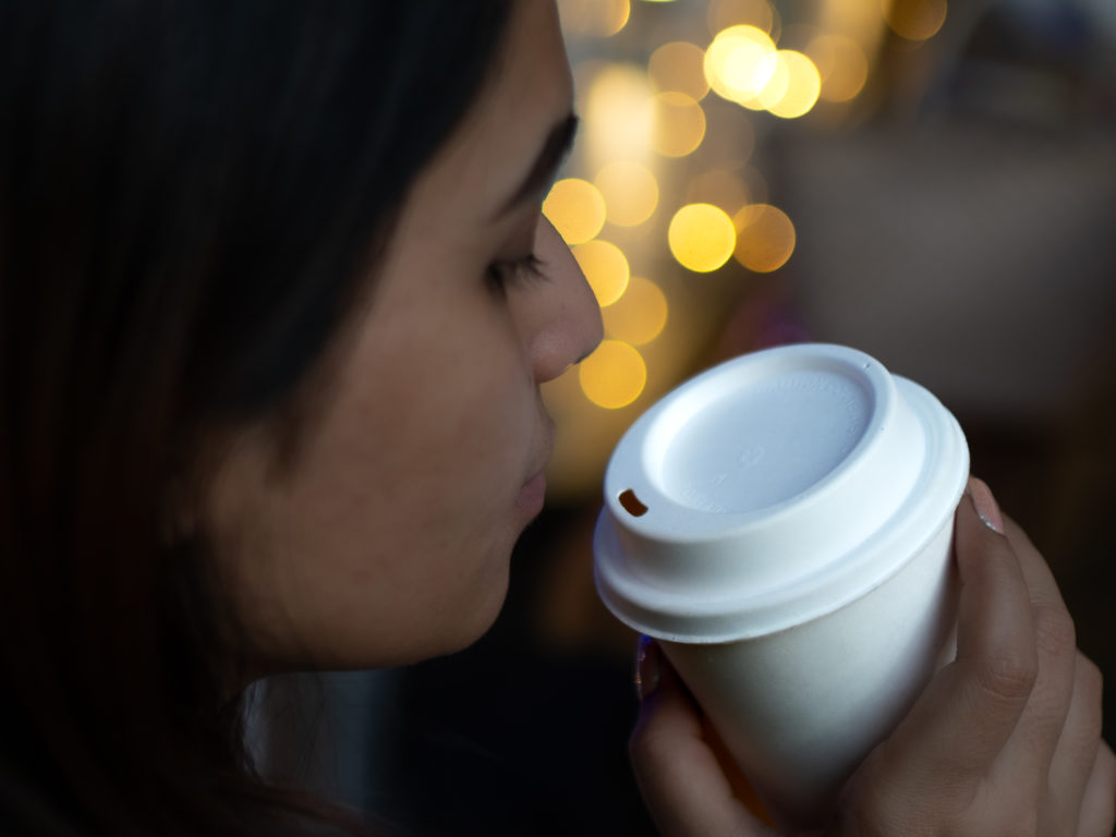 Sustainable packaging push in Europe continues: Zume launches sustainable snap-fit coffee lids for to-go cups