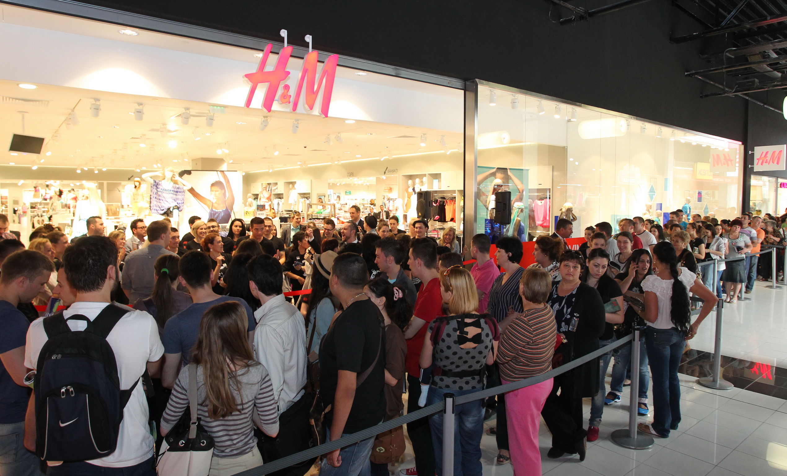 Contract ankle crown H&M sales in Romania up one third in first fiscal quarter - Business Review
